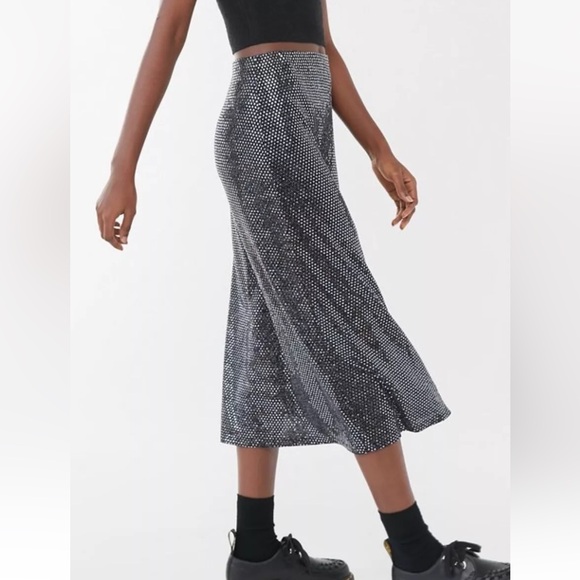 URBAN OUTFITTERS Disco sparkle Silver Black Midi Skirt Women’s Size small - Picture 3 of 14